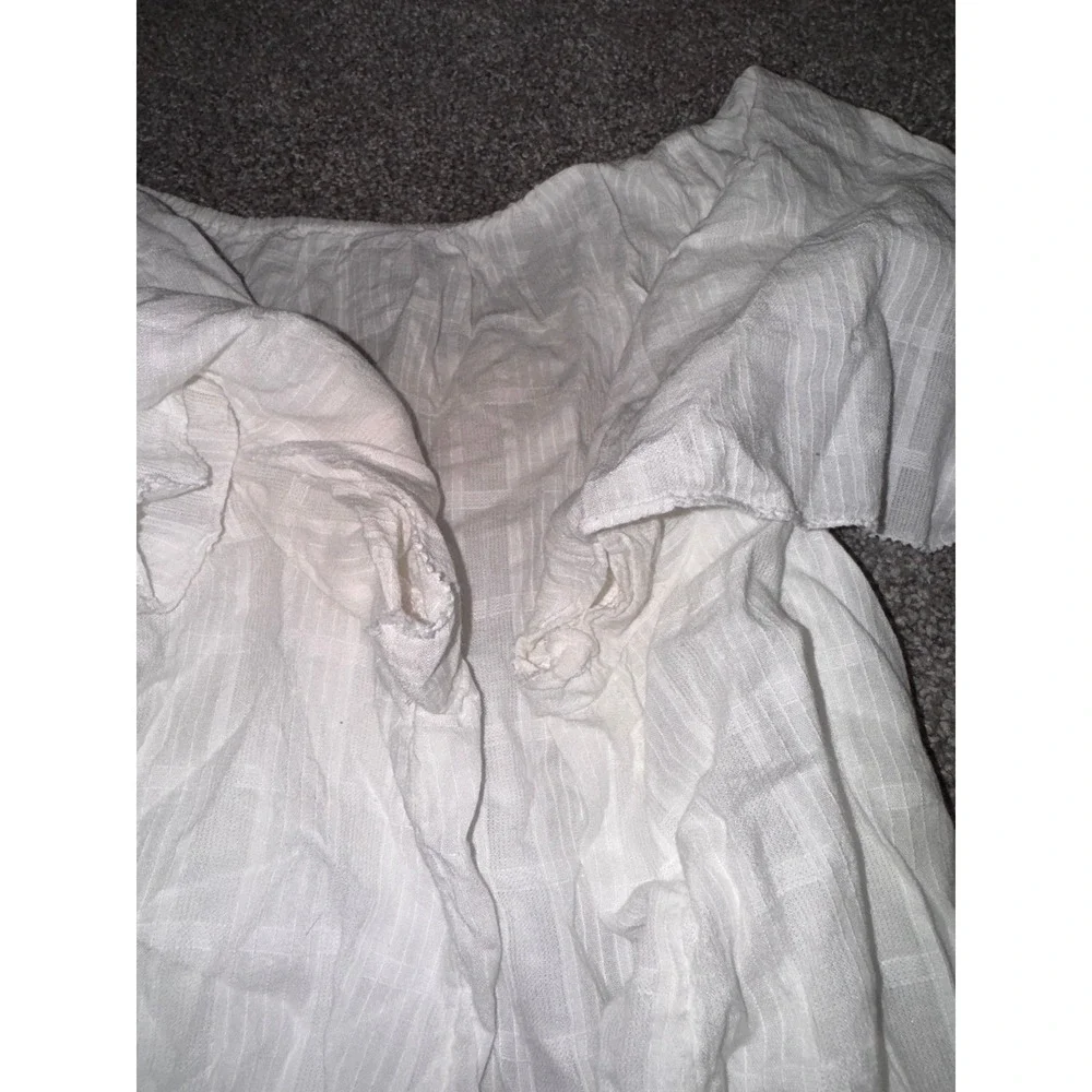 Old Navy‎ Women's White Short Sleeve Shirt - Picture 8 of 8